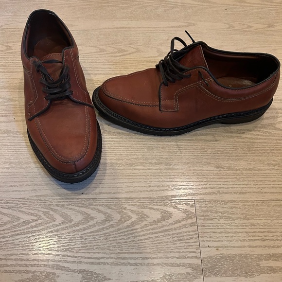 Allen Edmonds Wilber Comfort Shoe men’s brown handcrafted leather derby shoe. 10 - Picture 7 of 8